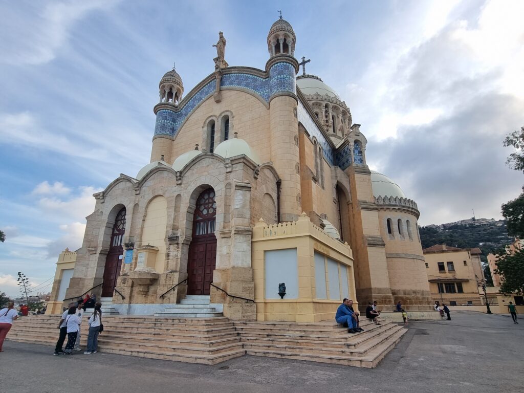 La Basilica di Notre-Dame d'Afrique ad Algeri