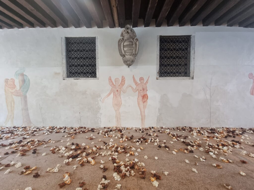 L’installazione di Allora & Caldazilla a Palazzo Contarini Polignac