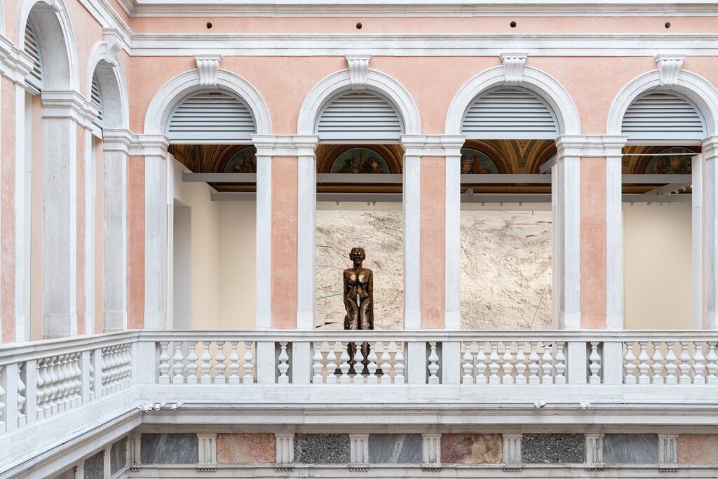 Biennale di Venezia 2024: Julie Mehretu a Palazzo Grassi