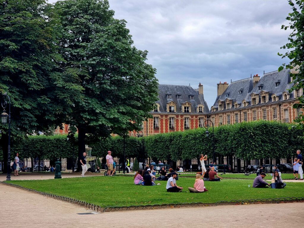 Parigi, Place des Vosges nel Marais