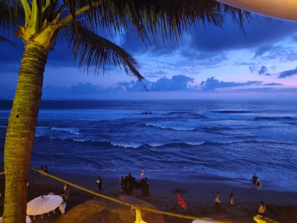 Canggu: tramonto alla Brisa